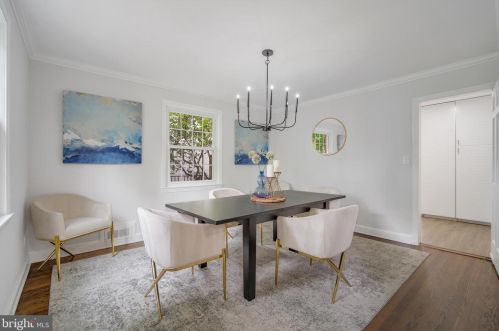 1524 Red Oak Dr, Silver Spring MD 20910-1549 exterior