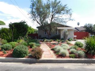 7514 Nestle Ave, Los Angeles, CA 91335-3114