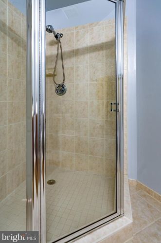 7125 Ayers Mdw Ln, Springfield VA  22150-4915 exterior