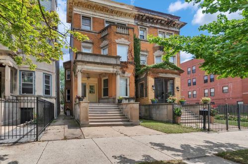 4909 King Dr, Chicago, IL 60615-2305