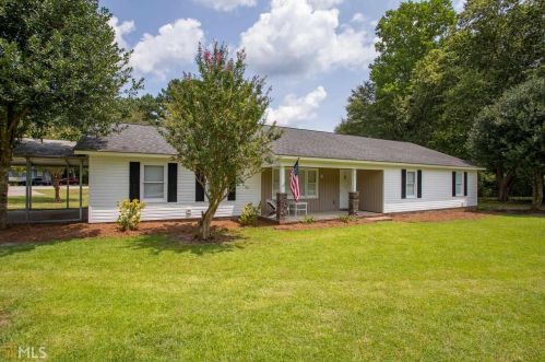 811 Deer Rd, Statesboro, GA 30461-2750
