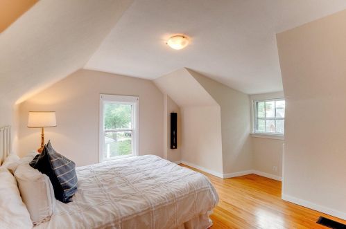 2209 2nd St, Saint Paul MN  55110-3204 exterior