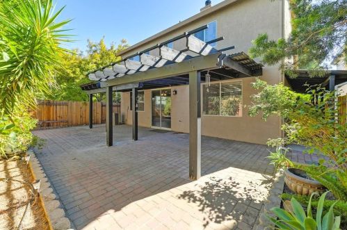11407 Gold Station Dr, Rancho Cordova CA  95670-6209 exterior