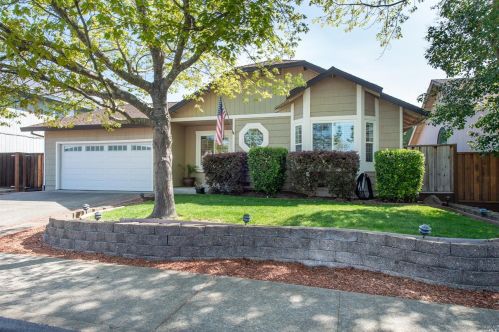 9508 Jessica Dr, Windsor, CA 95492-8896