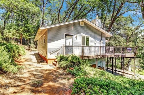 20328 Casa Loma Dr, Grass Valley, CA 95945-7646