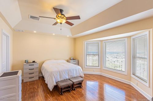 1717 Iwi Way, Honolulu HI  96816-3826 exterior