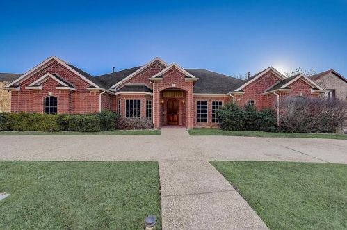 4128 Las Brisas Dr, Irving, TX 75038-9045