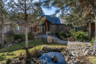 2882 Fairway Heights Dr, Bend, OR 97701-8333