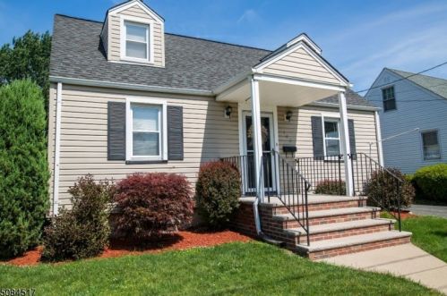 102 Mill St, Bloomfield, NJ 07003-3932