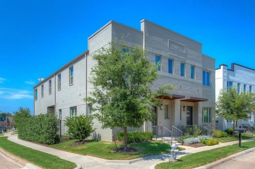 2818 Merrimac St, Fort Worth TX  76107-2234 exterior