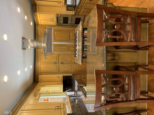 911 Piney Woods Dr, Lagrange, GA 30240-2021