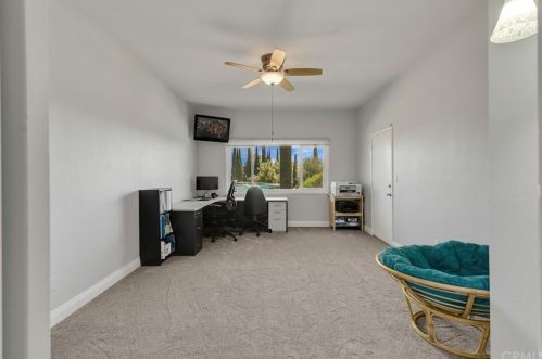 450 25 St, Upland CA 91784-8338 exterior