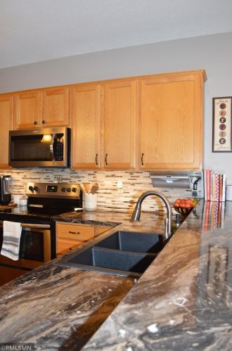1888 Bluestem Ln, Saint Paul MN  55126-5018 exterior