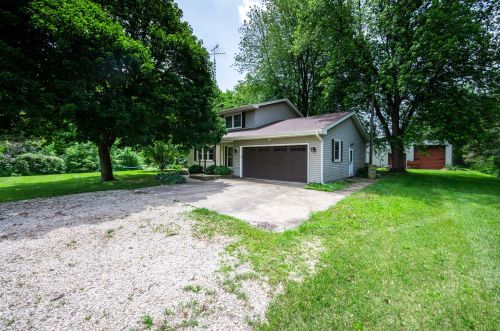 1763 Brickville Rd, Sycamore IL  60178-8639 exterior