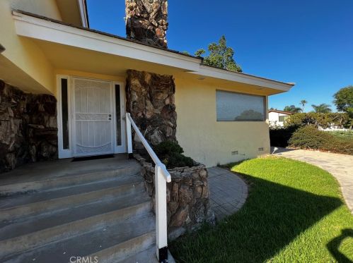 7165 Peralta Pl, Riverside CA  92509-6339 exterior