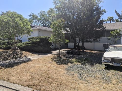 136 Mcdaniel Dr, Auburn, CA 95603-5750