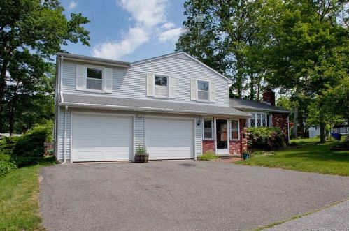 248 Birchwood Dr, Torrington, CT 06790-5737