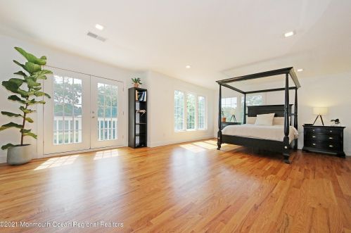 39 Harrison Ave, Tinton Falls NJ  07701 exterior