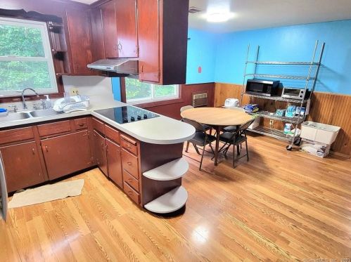 106 Webster Rdg, Kensington, CT 06037-2439