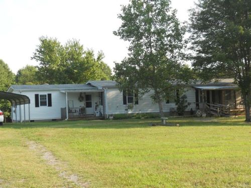 214 Woodridge Dr, Rustburg, VA 24588-2605