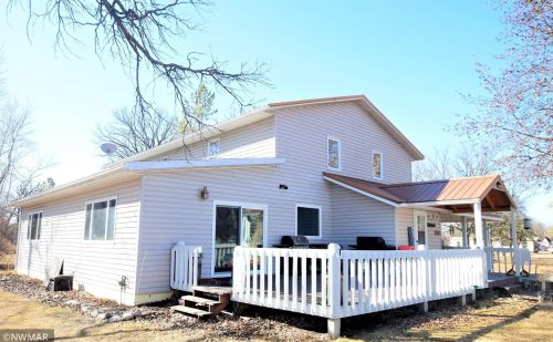 111 Johnson Ave, Greenbush, MN 56726-4121