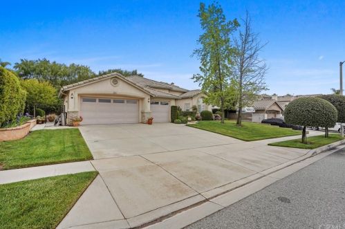 13457 Mesa Terrace Dr, Yucaipa, CA 92399-5800