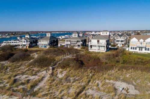 234 Sand Hill Cove Rd, South Kingstown, RI 02882-5700