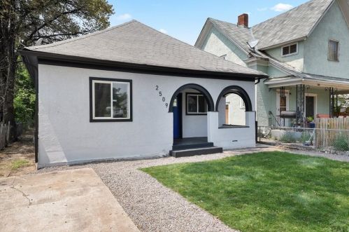 2509 Spruce St, Pueblo, CO 81004-4048