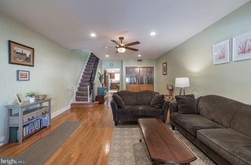 2341 10th St, Philadelphia PA 19133-1512 exterior