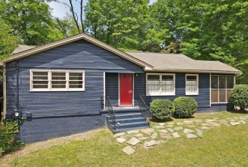 376 Christopher Dr, Gainesville, GA 30501-2219