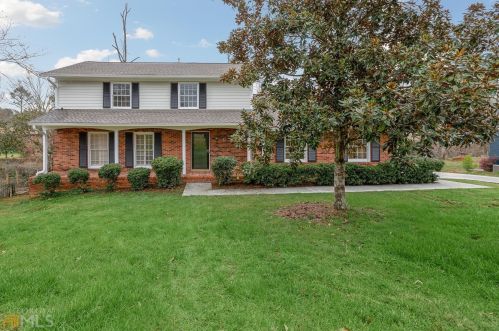 31 Festiva Dr, Newnan, GA 30263-2905