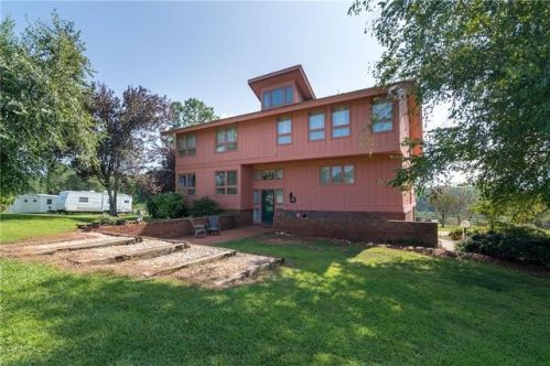 5106 Highway 187, Starr, SC 29684-9289