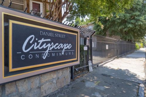36 Daniel St, Atlanta GA  30312-1908 exterior