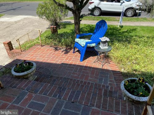 713 Sunset Dr, Somerdale, NJ 08083-2027