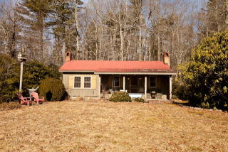 210 Brooks Rd, Highlands, NC 28741