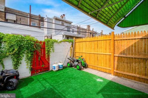 2210 Cantrell St, Philadelphia PA 19145-3307 exterior