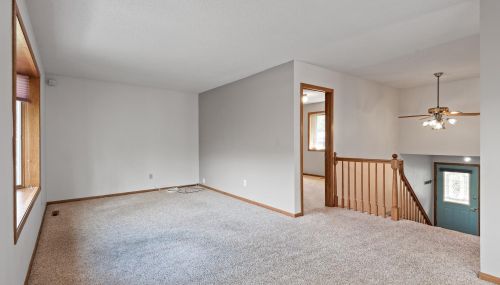 2242 Grospoint Ave, Saint Paul MN  55128-4402 exterior