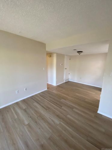 1970 Xanadu Way, Denver CO  80014-6545 exterior