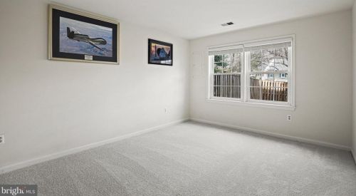 8166 Cliffview Ave, Springfield VA  22153-2622 exterior