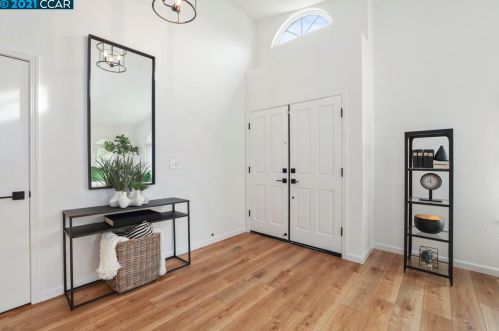 1806 Evalane Way, Concord, CA 94519-2355