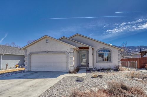 37 Rex Cir, Salida, CO 81201-9347