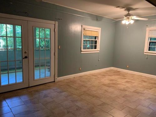 500 Carriage Dr, Atlanta GA  30328-3307 exterior