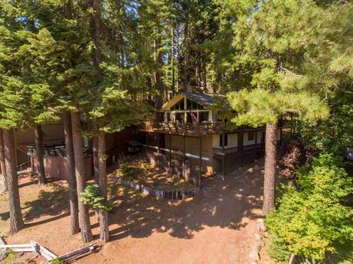 420 Peninsula Dr, Peninsula Village, CA 96137-9661