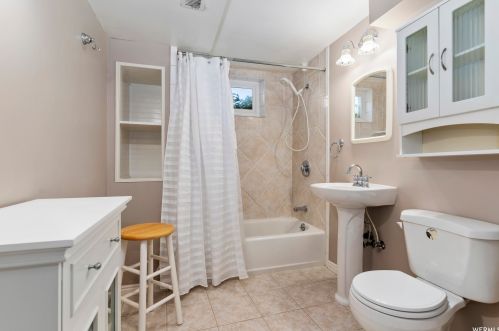 287 4400, Ogden UT  84405-5636 exterior