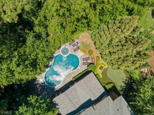 1500 Brookhaven Trce, Atlanta GA  30319-2557 exterior