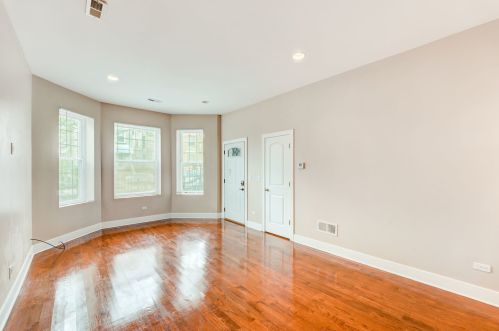 1643 Springfield Ave, Chicago, IL 60647-4619