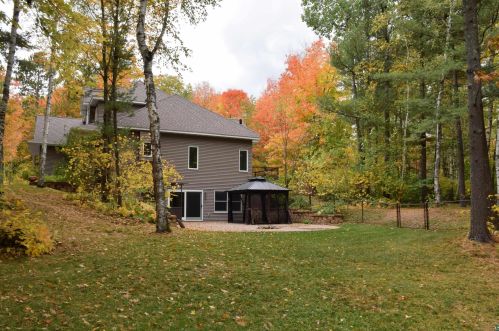 1525 Evergreen Dr, Scanlon MN  55720-8510 exterior