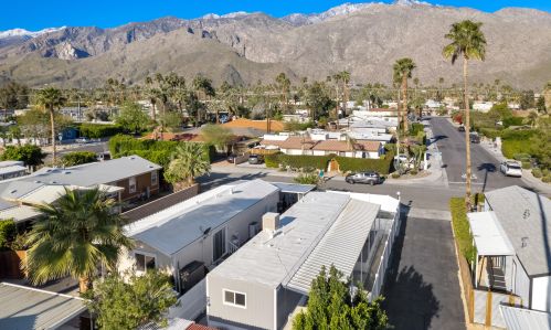 19 Black Hawk St, Palm Springs, CA 92264-7807
