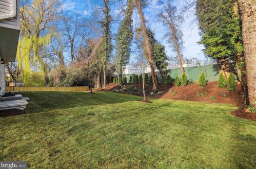 2205 Luzerne Ave, Silver Spring MD  20910-2137 exterior