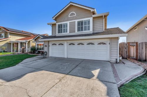 3022 Ridgegate Dr, San Jose, CA 95133-1458